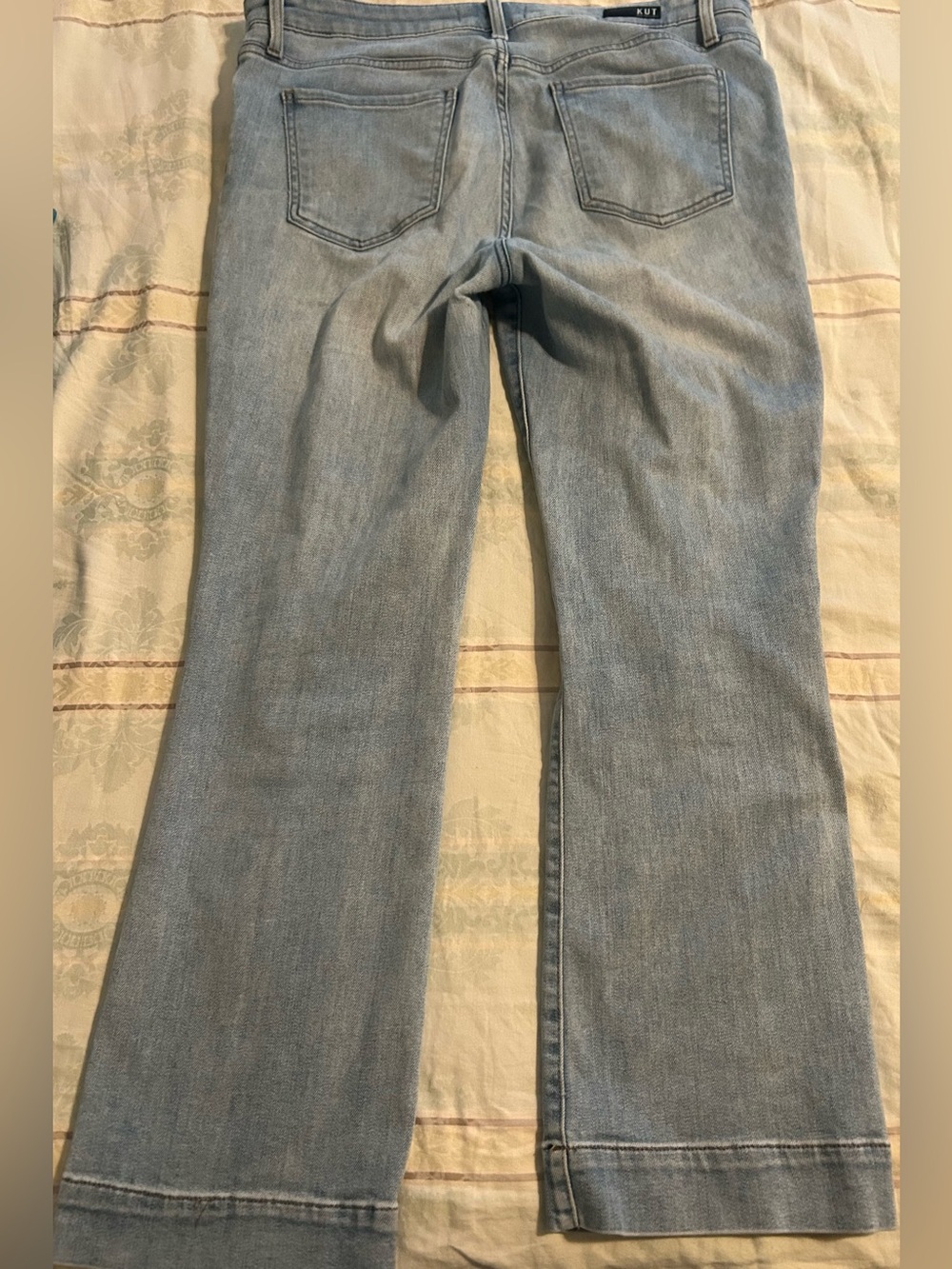 Kut from the Kloth Kelsey Mid Rise Wide Hem Ankle Flare Jeans Light Wash 12 - Picture 8 of 12